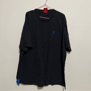 BTS TOUR OFFICIAL MERCH